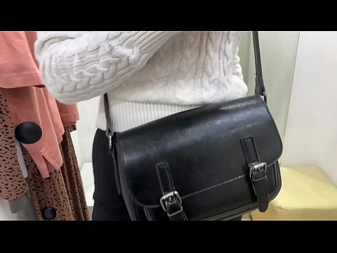 ❤️ Nyilvános maszturbáció a fiatal szuka FeralBerry egy dildóval a próbafülkében ️❌ Szex videó at hu.sexafinkarasskaz.ru ❌
